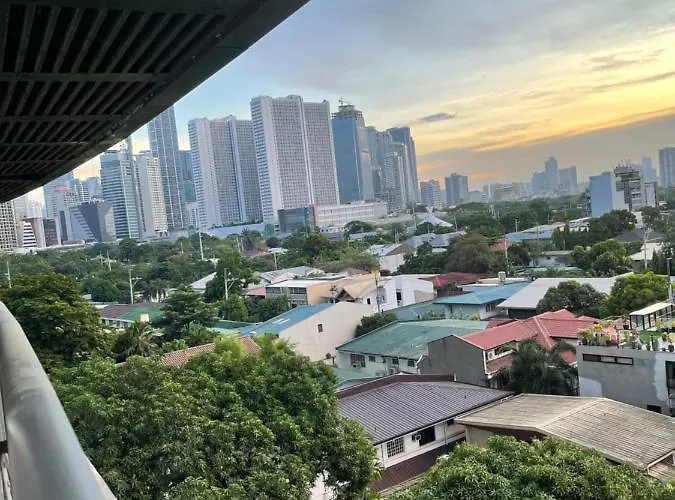 公寓式飯店 In Makati