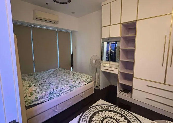 In Makati * 马尼拉